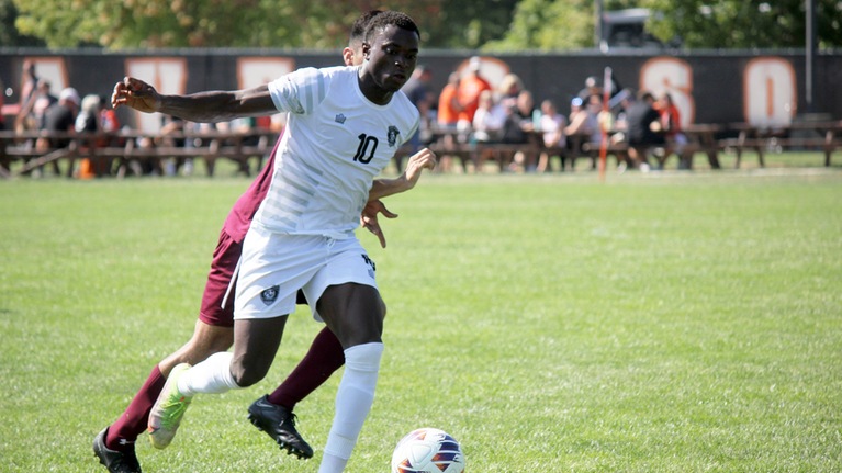 Ravens Fall to Grizzlies in HCAC Opener